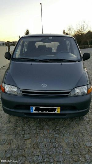 Toyota hiace Janeiro/97 - à venda - Comerciais / Van, Porto