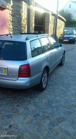 Audi a4 tdi Novembro/97 - à venda - Ligeiros Passageiros,