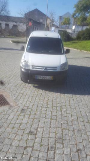 Citroën Berlingo 1.6cc Fevereiro/09 - à venda - Ligeiros