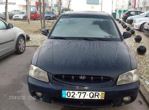 Hyundai Accent gls 1.4 Novembro/00 - à venda - Ligeiros