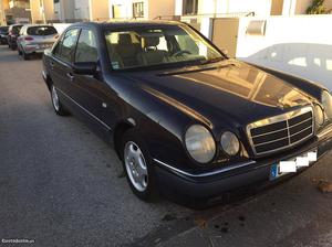 Mercedes-Benz E 220 D Elegance Julho/97 - à venda -