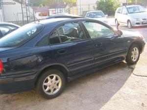 Mitsubishi Carisma 1.9 TD Elegance Março/00 - à venda -