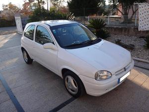 Opel Corsa 1.5D 5 lugares Julho/94 - à venda - Ligeiros