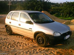 Opel Corsa Swing Outubro/93 - à venda - Ligeiros