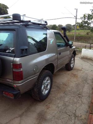 Opel Frontera Sport Fevereiro/98 - à venda - Pick-up/