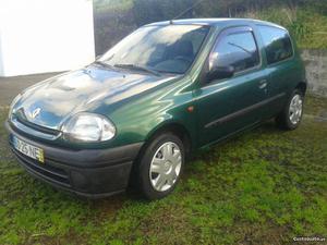 Renault Clio II Abril/99 - à venda - Ligeiros Passageiros,