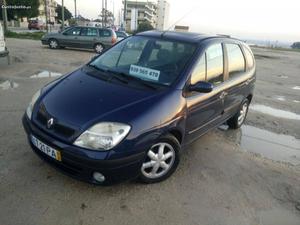 Renault Mégane 1.4 Gasolina Fevereiro/00 - à venda -