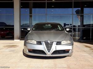 Alfa Romeo GT 1.9 JTD Distinctive Fevereiro/05 - à venda -