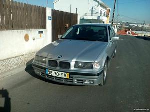 BMW 318 TDS - com AC Novembro/95 - à venda - Ligeiros