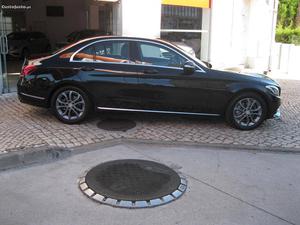 Mercedes-Benz C 220 Avantgarde AUTO 7G Abril/16 - à venda -