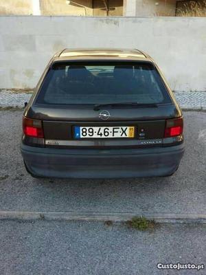 Opel Astra F 1.4i Novembro/95 - à venda - Ligeiros