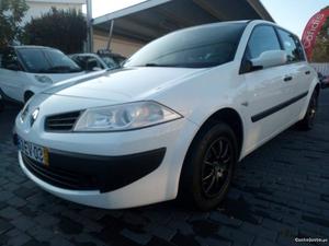 Renault Mégane 1.5 DCI Dezembro/07 - à venda - Ligeiros