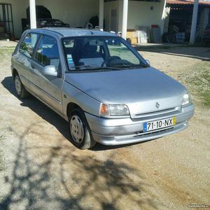 Renault clio 1.9d 5 lugares Novembro/91 - à venda -