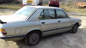 BMW 525 Ei Junho/82 - à venda - Ligeiros Passageiros,