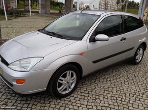 Ford Focus 1.8TDCI 120 cav Outubro/01 - à venda -