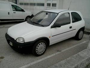Opel Corsa corsa 3 portas Novembro/96 - à venda -