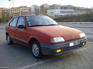 Renault KM RevisãoFeita Outubro/89 - à venda -