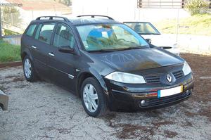 Renault Mégane Dynamique Abril/04 - à venda - Ligeiros