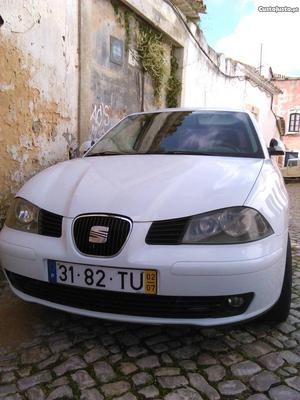 Seat Ibiza tdi comercial Julho/02 - à venda - Comerciais /