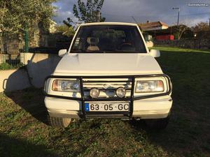 Suzuki Vitara 1.6 Julho/90 - à venda - Ligeiros