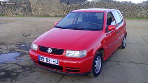 VW Polo cc 10 9 mil Outubro/96 - à venda - Ligeiros