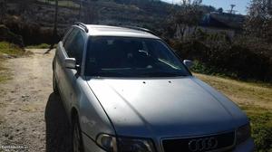 Audi a4 Novembro/97 - à venda - Ligeiros Passageiros,