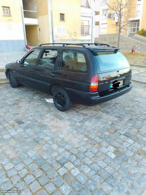 Ford Escort 1.6 gasolina Maio/97 - à venda - Ligeiros