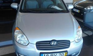 Hyundai Accent 1.5 crdi 16v Junho/06 - à venda - Ligeiros