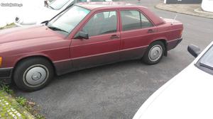 Mercedes-Benz 190 E 1.8 Abril/92 - à venda - Ligeiros