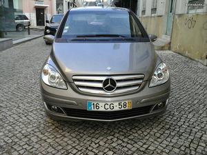 Mercedes-Benz B 180 CDI Outubro/06 - à venda - Ligeiros