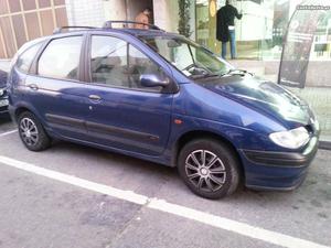 Renault scenic 1.4 de 98 bom estado Fevereiro/98 - à venda