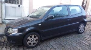 VW Polo 1,0 MPi Novembro/00 - à venda - Ligeiros