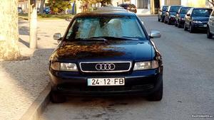 Audi A4 B5 Agosto/95 - à venda - Ligeiros Passageiros,