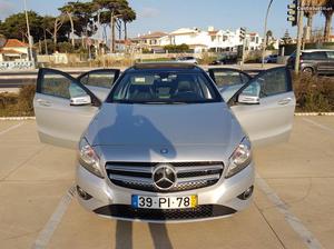 Mercedes-Benz A 180 CDI BE Urban Dezembro/14 - à venda -