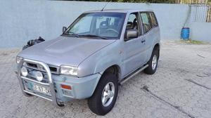 Nissan Terrano 2.7 TD coupê Junho/94 - à venda - Ligeiros