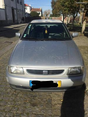 Seat Cordoba 1.4 I Março/98 - à venda - Ligeiros