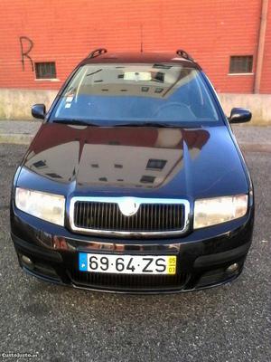 Skoda 1.2 de  Abril/05 - à venda - Ligeiros