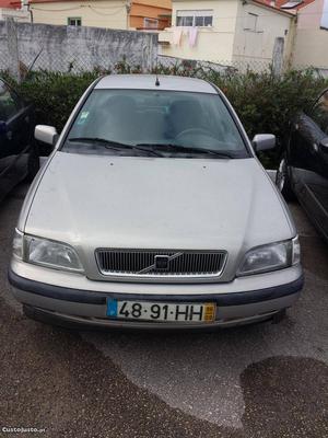 Volvo V,a.c,só 990EUR Setembro/97 - à venda -