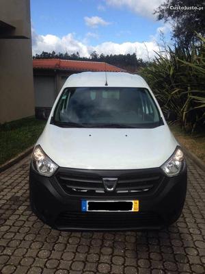 Dacia Dokker 1.5dci 90cv Março/14 - à venda - Comerciais /