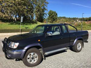 Nissan Navara 4x4 Novembro/99 - à venda - Pick-up/