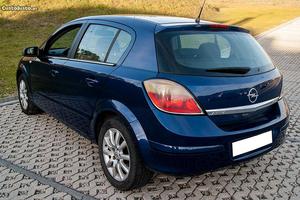 Opel Astra 1.7CTDI 100cv isuzu Agosto/04 - à venda -