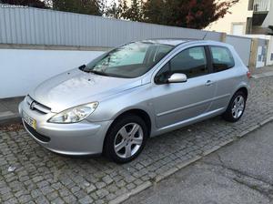 Peugeot  hdi 110cv Setembro/04 - à venda -