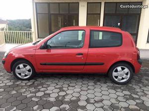 Renault Clio 1.5 DCI VAN Outubro/02 - à venda - Comerciais