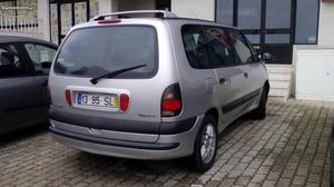 Renault Espace 2.2 Outubro/00 - à venda - Ligeiros