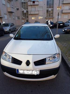 Renault Mégane 2 1.5dci Novembro/06 - à venda - Ligeiros