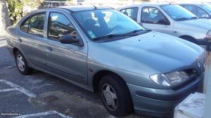 Renault Mégane Classic 1.4cc Outubro/97 - à venda -