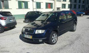 Skoda Fabia 100cv v  Abril/01 - à venda -