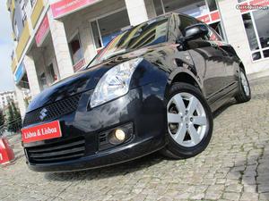 Suzuki Swift 1.3 DDIS GLX Maio/10 - à venda - Ligeiros