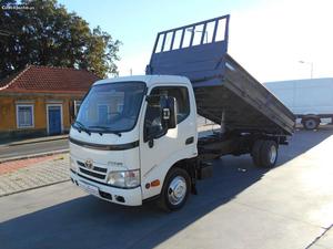 Toyota Dyna C/S Tri-Basculante Junho/08 - à venda -