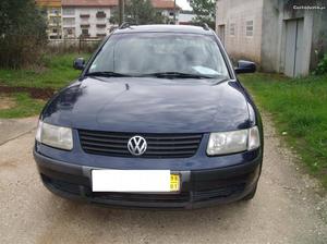 VW Passat variant 1.9tdi 110cv Janeiro/98 - à venda -